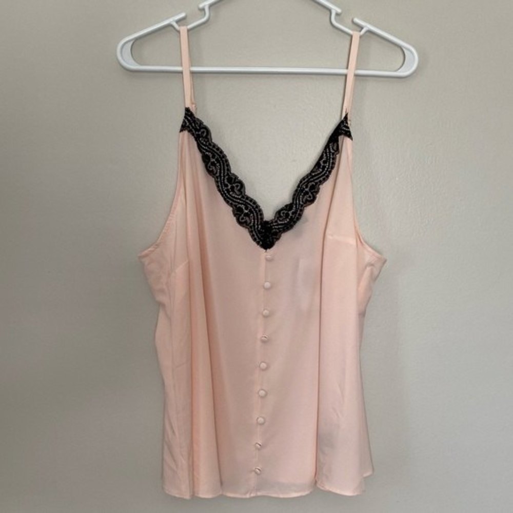 Torrid Peach Blush Pink button front Camisole Black Lace SZ 00 NWT